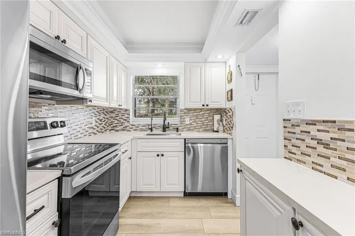 501 Forest Lakes Blvd 105, Naples, Florida 34105