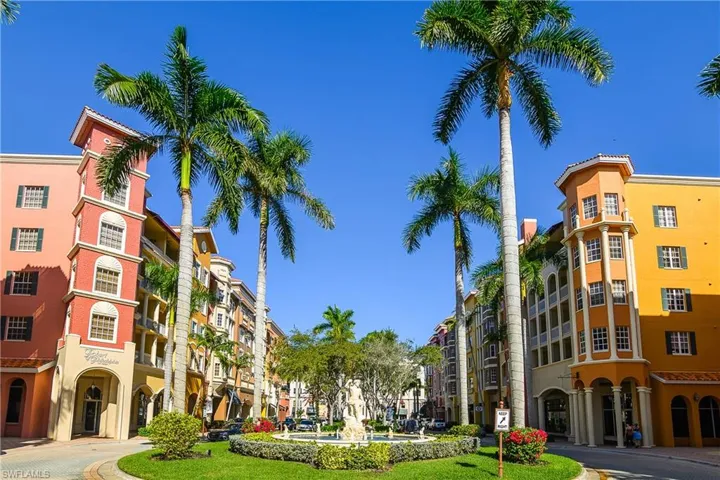 View of apartment building / complex