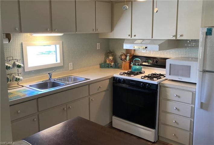 New tile back splash