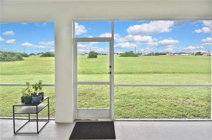 Sunroom / solarium with a view of rural / pastoral area