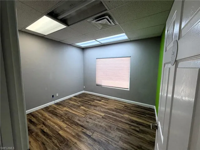 1502 Rail Head Blvd, Naples, Florida 34110