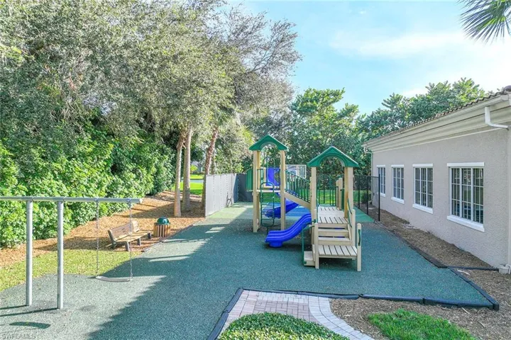 1051  Egrets Walk  CIR, Naples, FL 34108