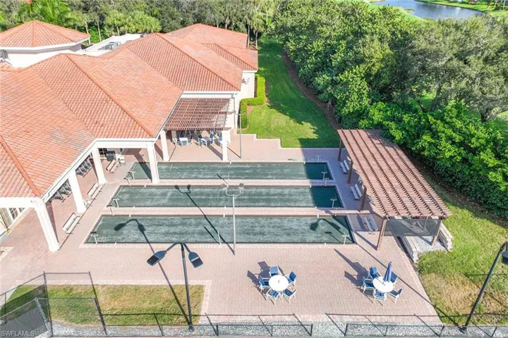 1051  Egrets Walk  CIR, Naples, FL 34108