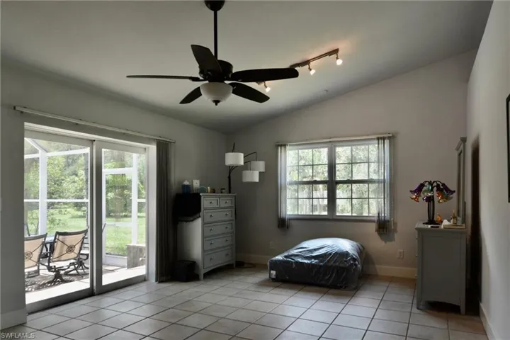 18220 Elmwood Dr, Alva, Florida 33920