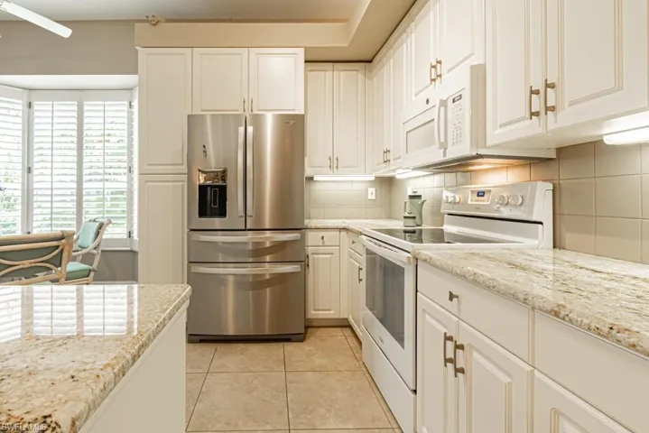 1885 Les Chateaux BLVD # 101, NAPLES FL 34109