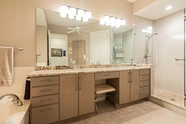 1885 Les Chateaux BLVD # 101, NAPLES FL 34109