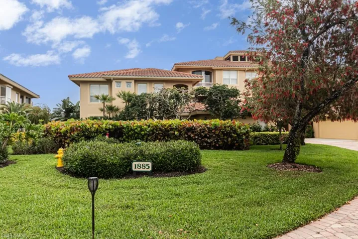 1885 Les Chateaux BLVD # 101, NAPLES FL 34109