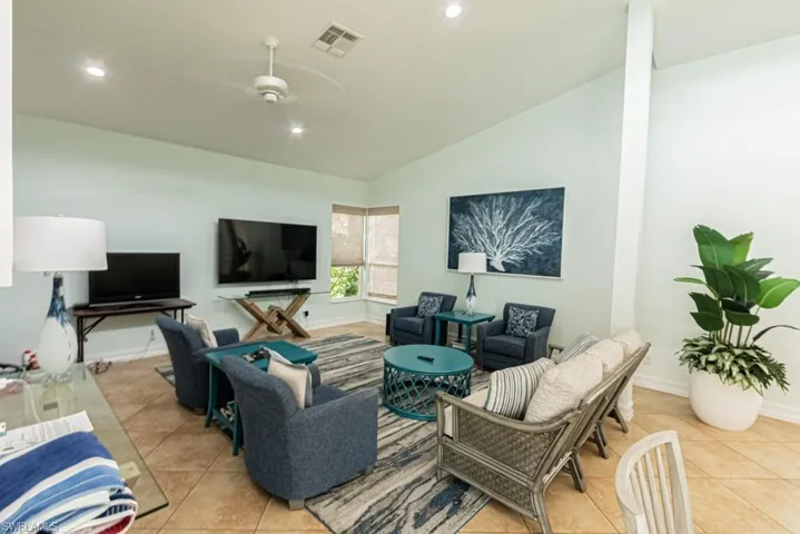 1885 Les Chateaux BLVD # 101, NAPLES FL 34109