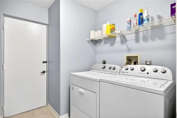 1990 Leisure Dr 3, Fort Myers, Florida 33907