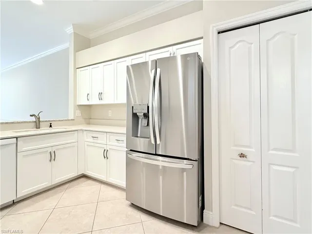 8787  Naples Heritage  DR, Naples, FL 34112
