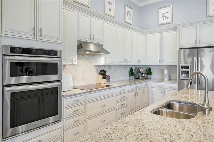 9238 Ores Cir, Naples, Florida 34120
