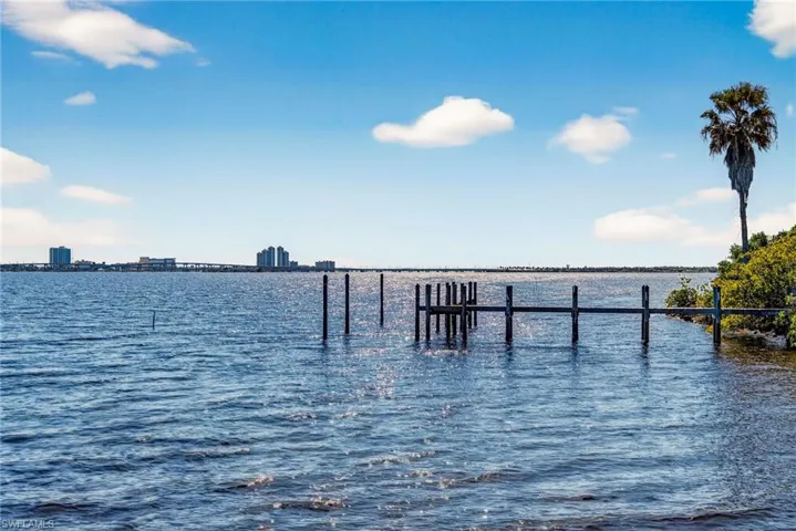 Palm Point views of Caloosahatchee River and Downtown Fort Myers