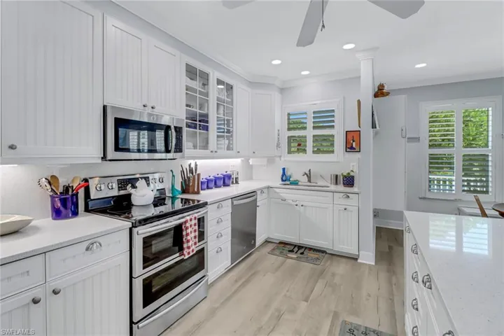 1097 Jardin Dr, Naples Fl 34104