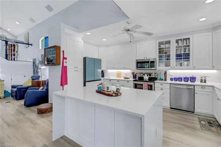 1097 Jardin Dr, Naples Fl 34104