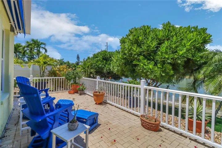 1097 Jardin Dr, Naples Fl 34104