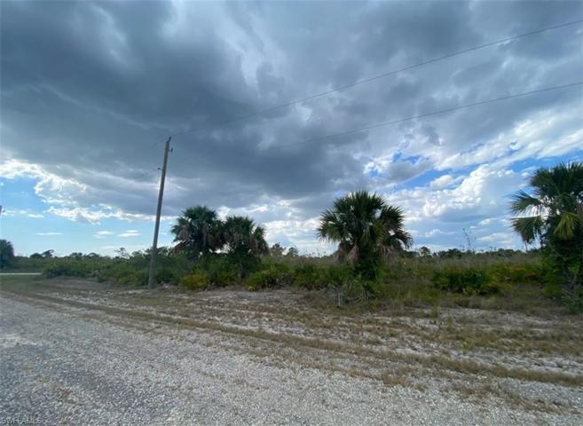 2912 72nd ST W, LEHIGH ACRES FL 33971