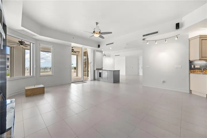 14270 Royal Harbour Ct 323, Fort Myers, Florida 33908