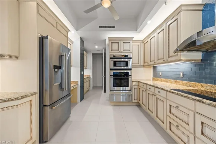 14270 Royal Harbour Ct 323, Fort Myers, Florida 33908