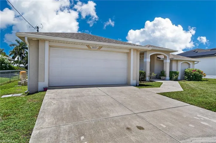 2613 Sw 27th St, Cape Coral, Florida 33914