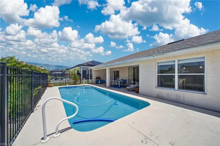 2613 Sw 27th St, Cape Coral, Florida 33914