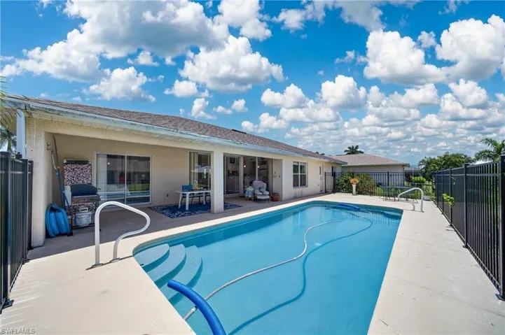2613 Sw 27th St, Cape Coral, Florida 33914