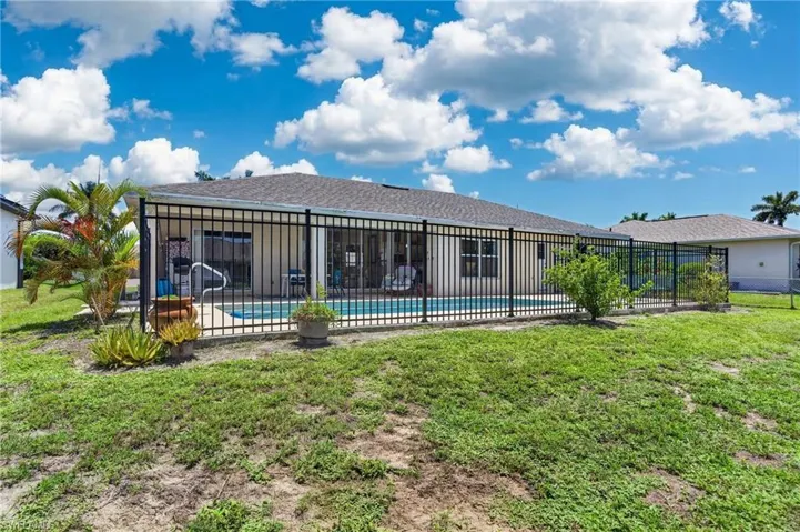 2613 Sw 27th St, Cape Coral, Florida 33914