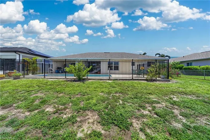 2613 Sw 27th St, Cape Coral, Florida 33914