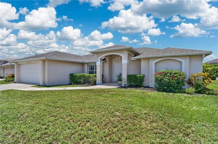 2613 Sw 27th St, Cape Coral, Florida 33914
