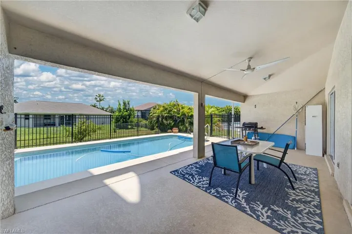 2613 Sw 27th St, Cape Coral, Florida 33914