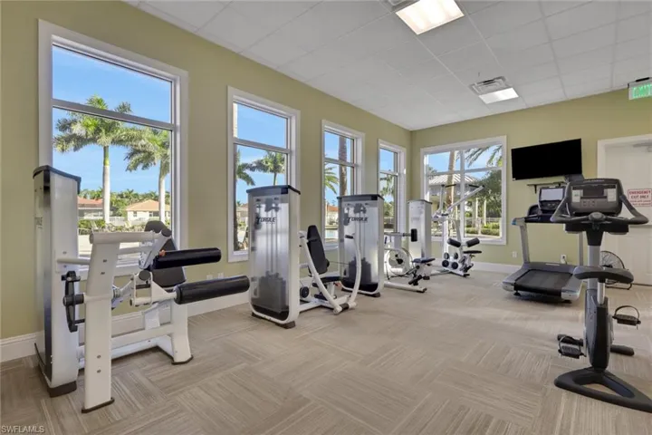 Gym featuring a drop ceiling