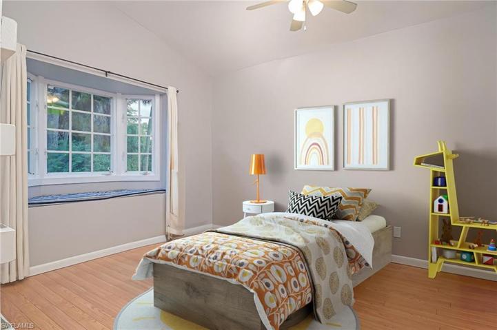 Bedroom with loft - virtually staged