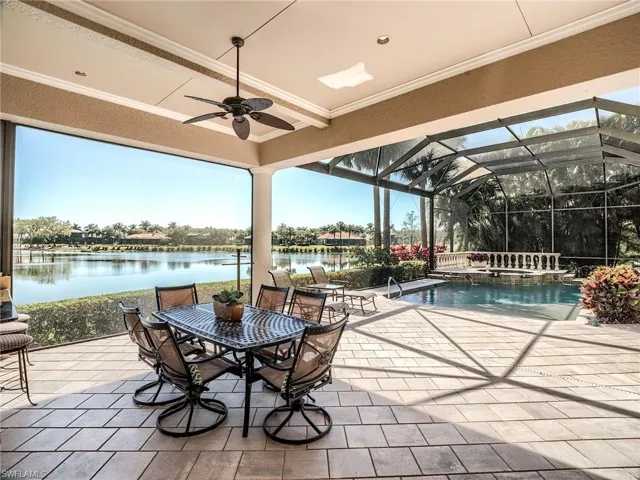 Casual outdoor dining with incredible view