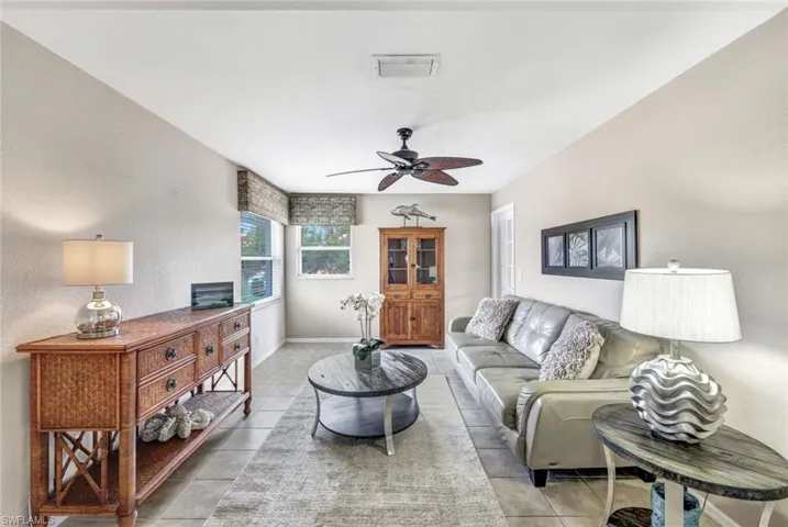 5220  Birmingham  DR, Naples, FL 34110