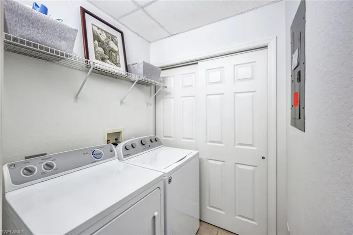 5220  Birmingham  DR, Naples, FL 34110