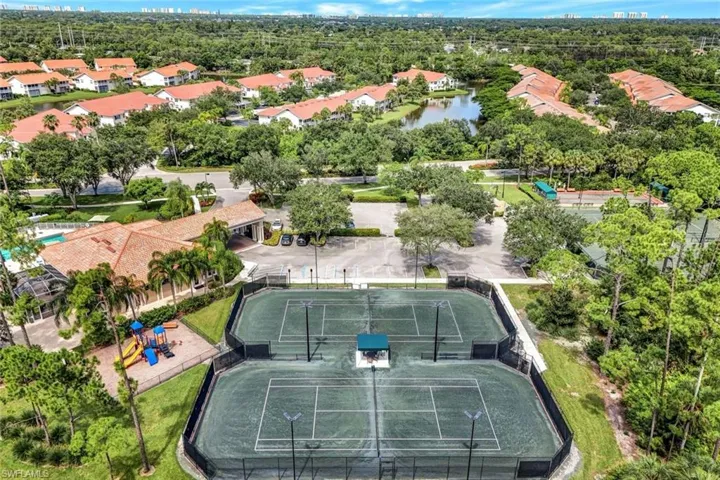 5220  Birmingham  DR, Naples, FL 34110