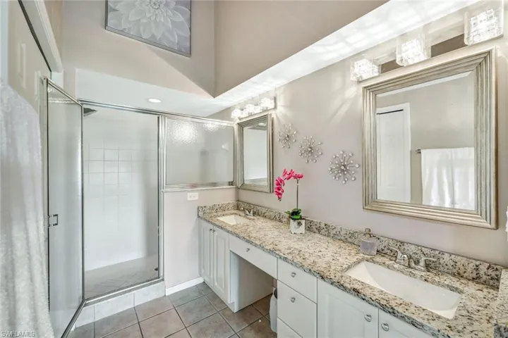 5220  Birmingham  DR, Naples, FL 34110