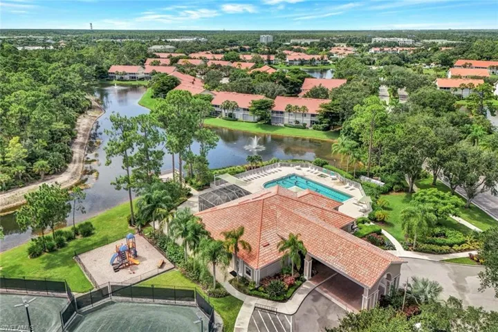 5220  Birmingham  DR, Naples, FL 34110