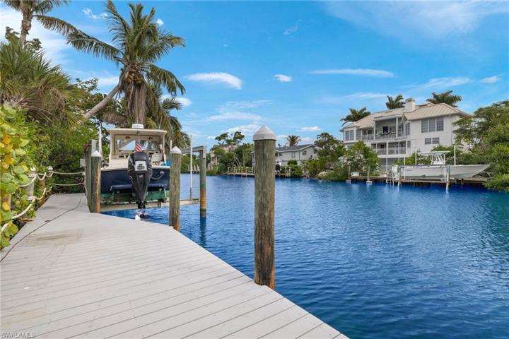 Dock & Lift