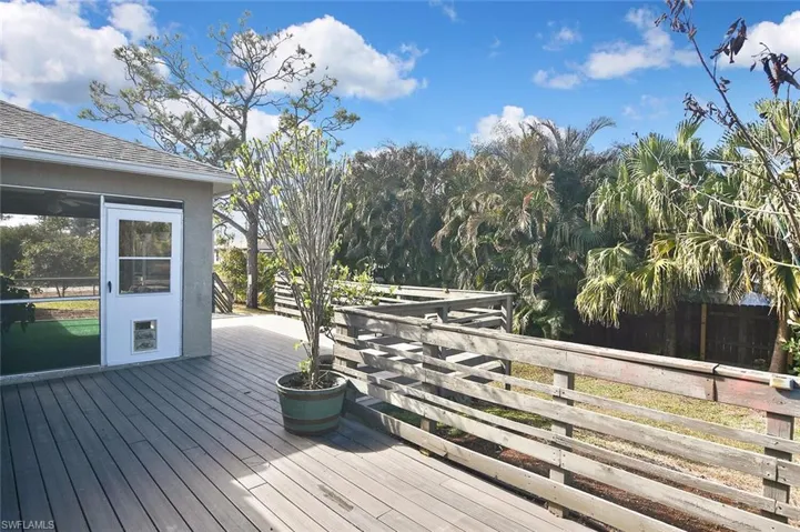 529  Durion  DR, Lehigh Acres, FL 33974