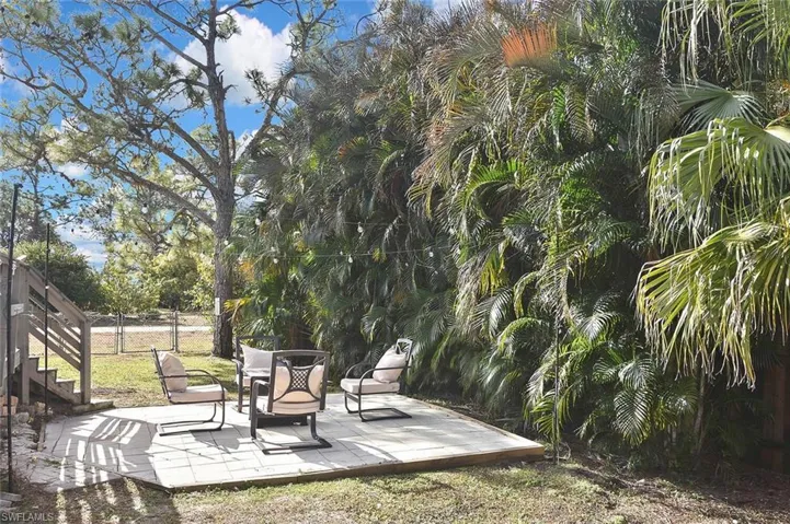 529  Durion  DR, Lehigh Acres, FL 33974