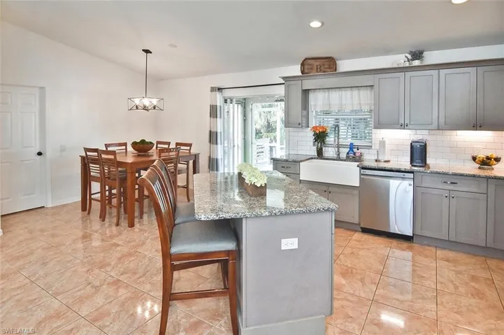 529  Durion  DR, Lehigh Acres, FL 33974