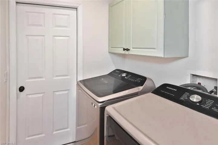 529  Durion  DR, Lehigh Acres, FL 33974