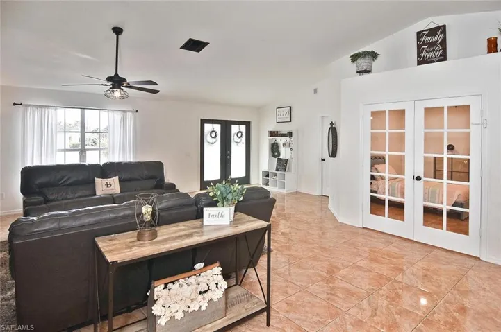 529  Durion  DR, Lehigh Acres, FL 33974