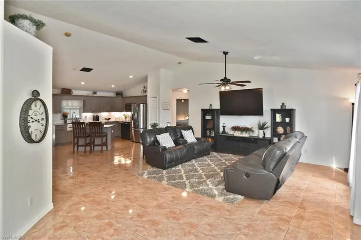 529  Durion  DR, Lehigh Acres, FL 33974