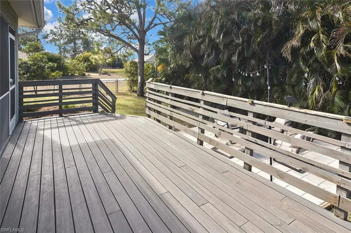 529  Durion  DR, Lehigh Acres, FL 33974