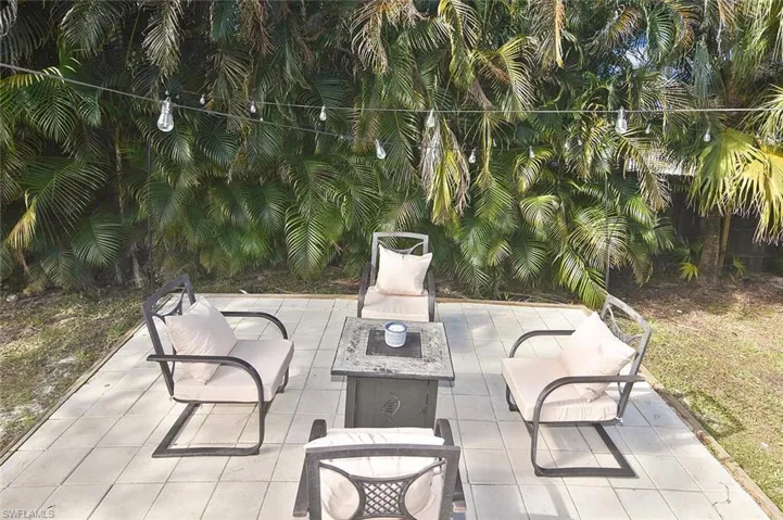 529  Durion  DR, Lehigh Acres, FL 33974