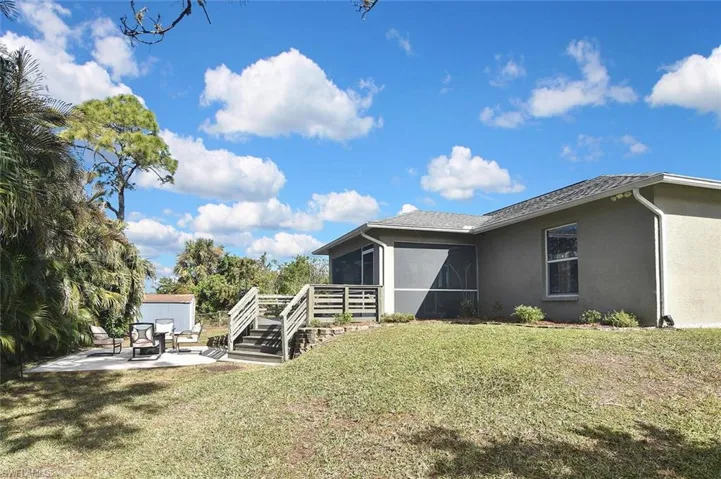 529  Durion  DR, Lehigh Acres, FL 33974