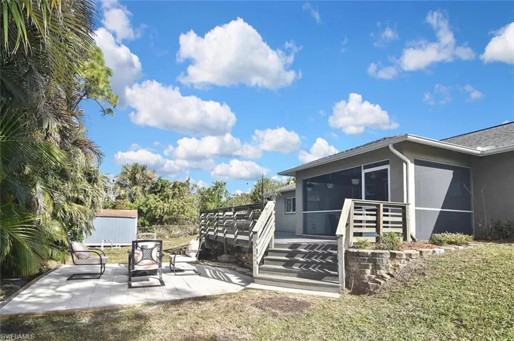 529  Durion  DR, Lehigh Acres, FL 33974