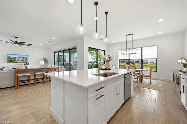 20281 Fair Oak Ln, Estero, Florida 33928