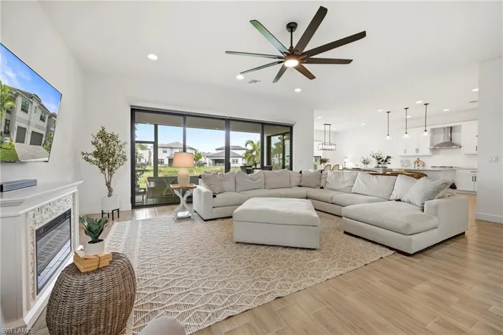 20281 Fair Oak Ln, Estero, Florida 33928